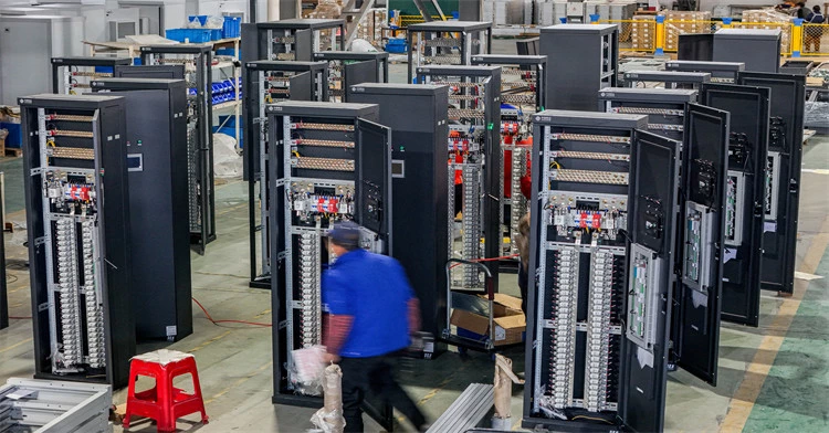 Solar project logistics and deployment center for US and global markets